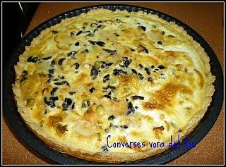 Quiche amb verdures formatge de cabra i anxoves