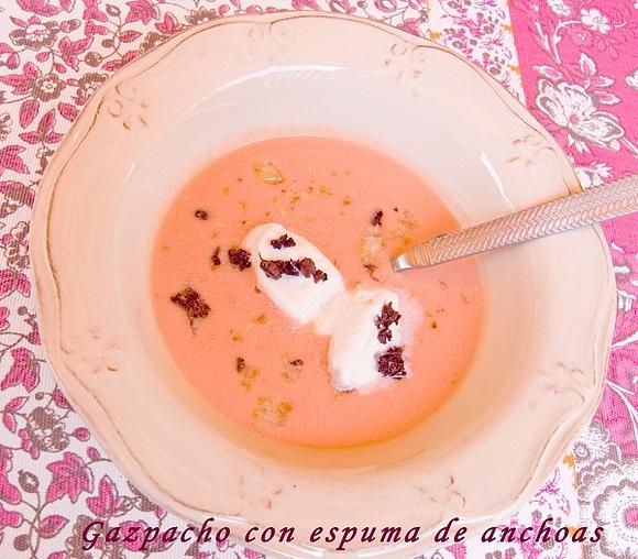 Gazpacho con espuma de anchoas