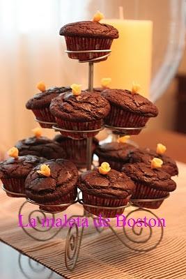 Muffins de chocolate con tropezones de naranja