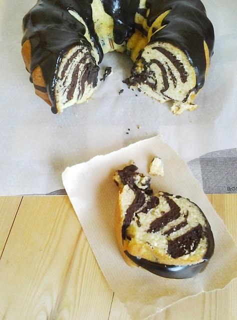 Zebra bundt cake
