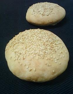 Hamburguesa casera con pan esponjoso