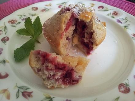 Muffins de frambuesa y chocolate blanco