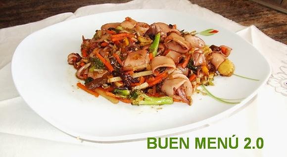 Salteado tailandés con calamares