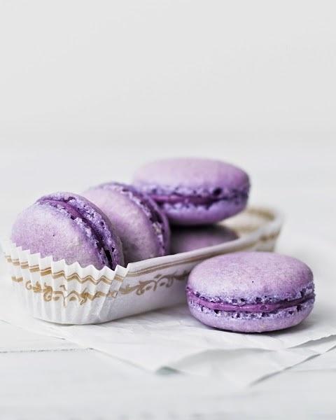 Violetas o moras macarrones