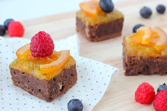 Mini brownies amb confitura de taronja
