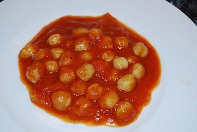 Cigrons amb tomàquet