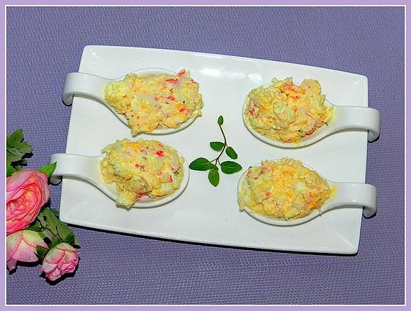 Cucharillas de surimi y huevo