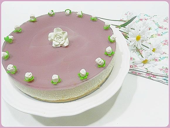 Tarta mousse de violetas