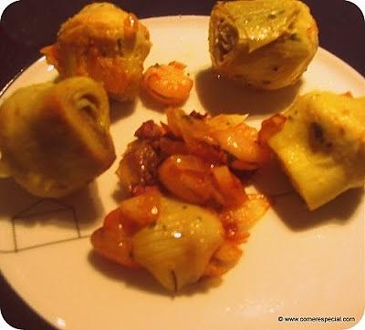 Alcachofas salteadas con ajos gambas y jamón serrano