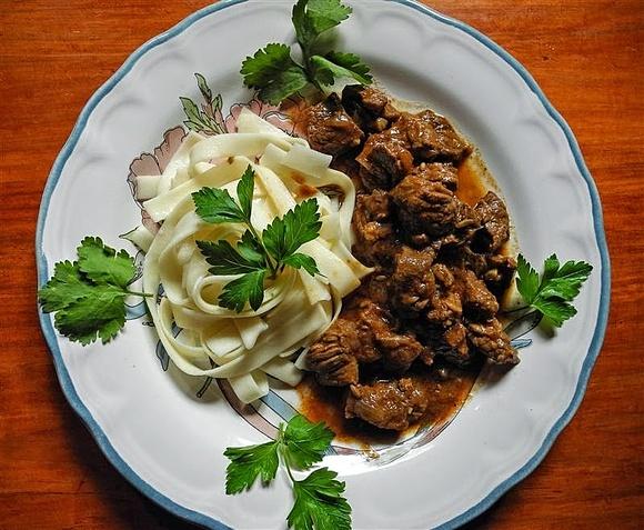 Daging lembu masala o daging kambing masala malasia