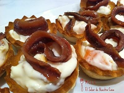 Tartaletas con ensaladilla de salmón