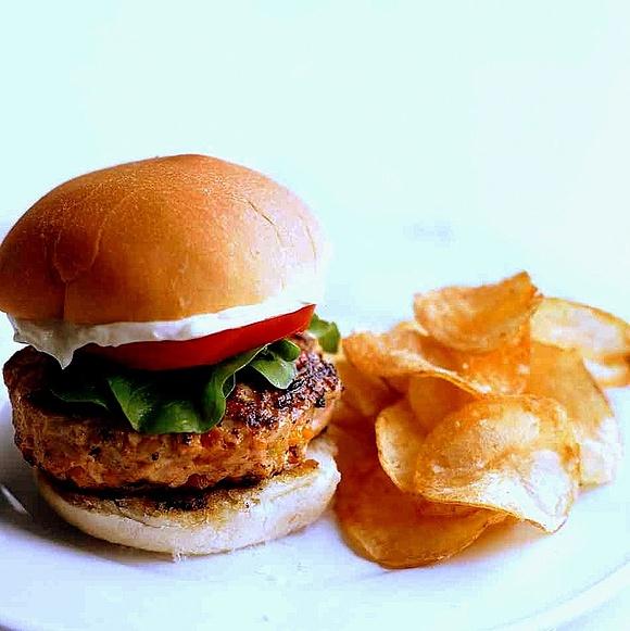 Hamburguesas de pollo saludables fáciles de preparar