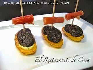 Barcos de patata con morcilla y jamón