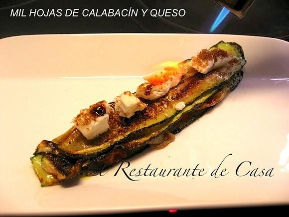 Mil hojas de calabacín y queso
