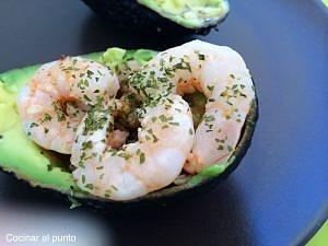 Aguacate con gambas
