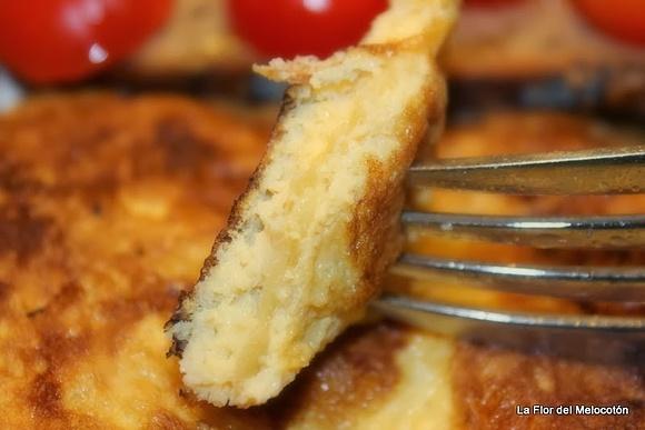 Tortilla de patatas fritas al jamón