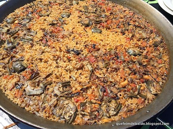 Arroz con pato, alcachofas y ajos tiernos