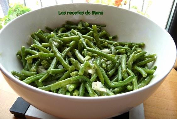 Judías y cebollas tiernas con vinagreta de mostaza Dijon