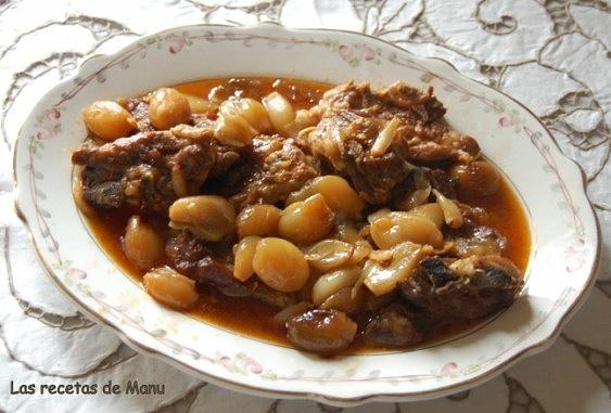 Cordero con cebollitas