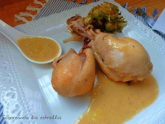 Muslos de pollo con salsa cremosa de ajo