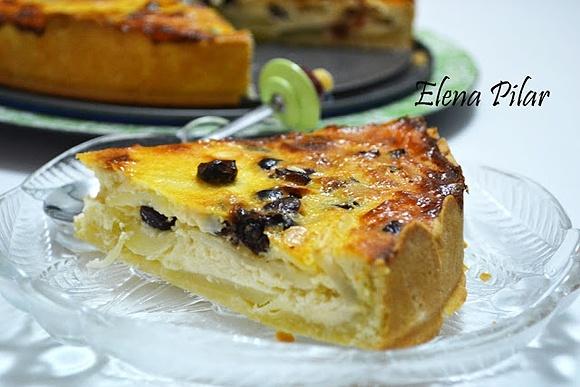 Pastel de peras y queso