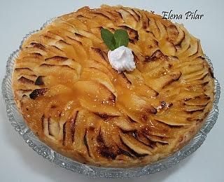 Tarta clásica de manzana con naranja amarga