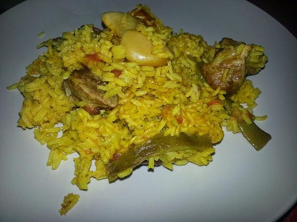 Arroz con cerdo y pollo