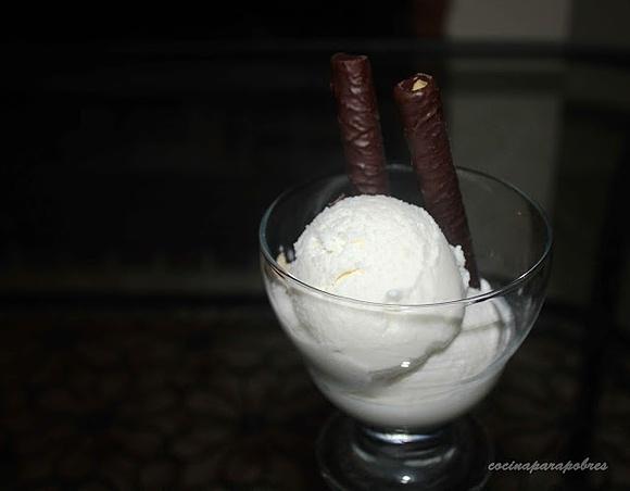 Helado de limón miel y romero