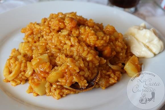 Arroz a banda con alioli
