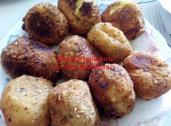 Bombas rellenas de jamón y pistachos con empanado en thermomix
