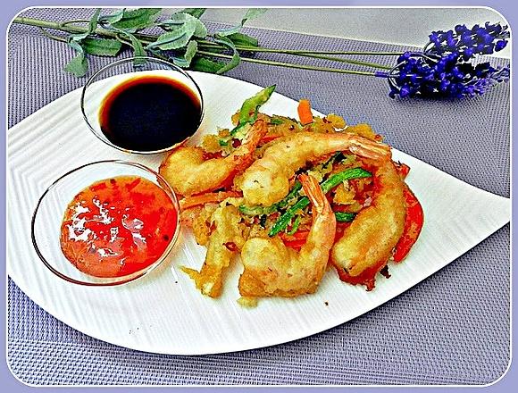 Tempura de langostinos y verduras