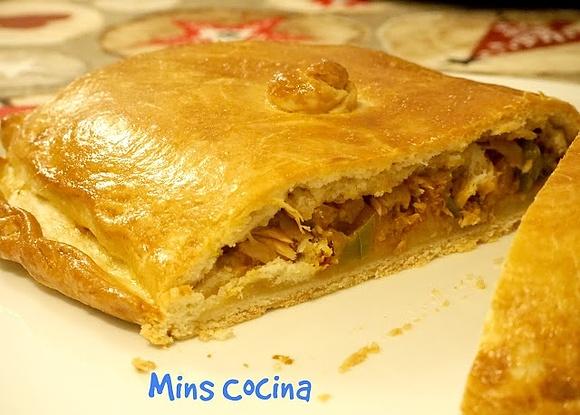Empanada de atún y pimiento con masa casera