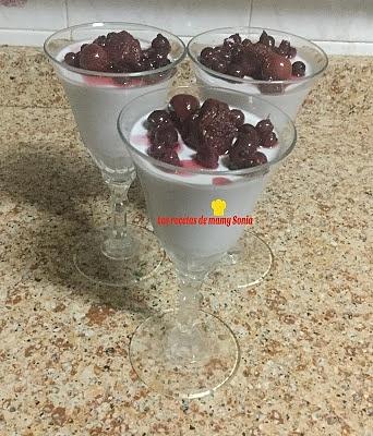 Semifrío de frutos rojos sin azúcar