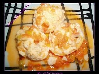 Huevos rellenos de bacalao en salsa