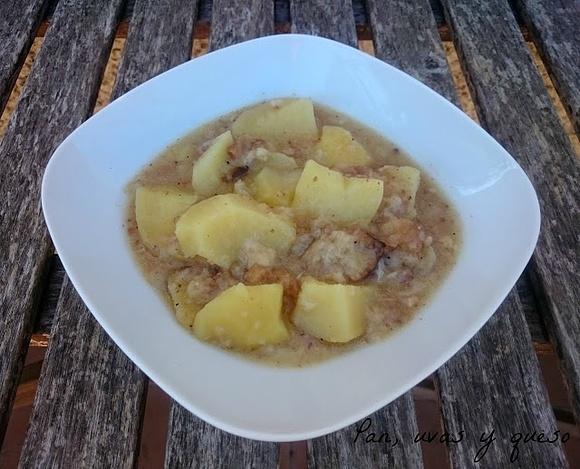 Patatas con almendras tradicional o crock-pot