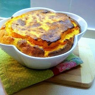 Soufflé de calabaza, yogur, verdeo y parmesano