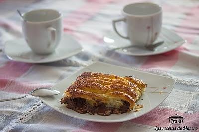 Trenza de hojaldre rellena de chocolate