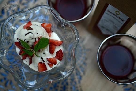 Helado de infusión de frutas, fresa y nata