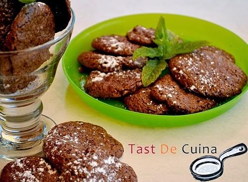 Delicias de chocolate y almendra