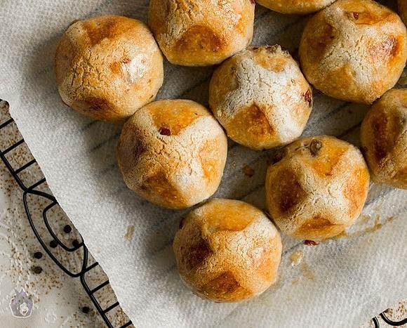 Hot Cross Buns