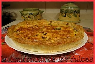 Quiché de salmón, puerros y queso