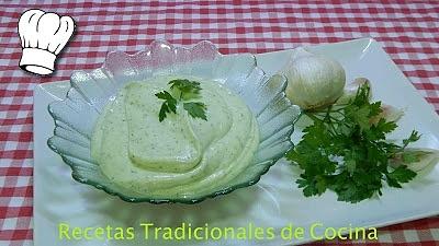 Cómo hacer alioli verde, salsa muy fácil y deliciosa
