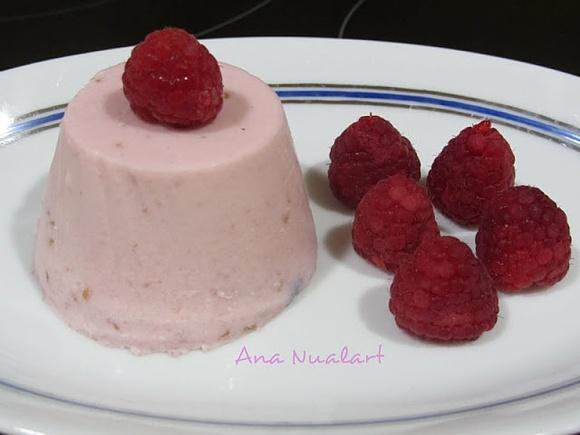 Panna cotta de frambuesas