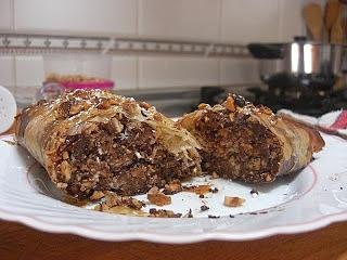 Strudel de tres chocolates y frutos secos