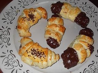 Croissant relleno de chocolate