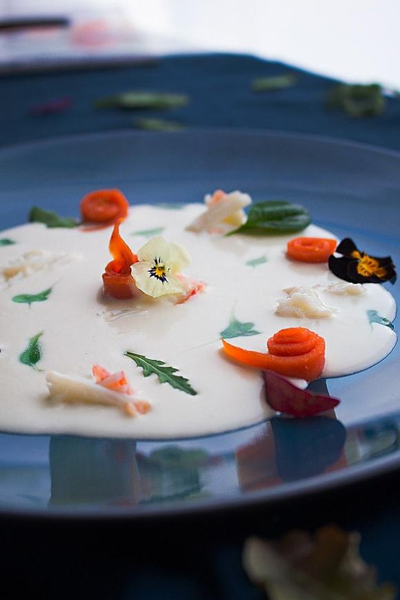 Ajoblanco de coco con sabor a mar