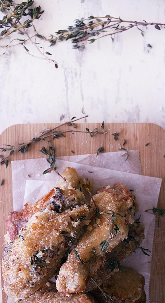 Alitas de pollo con parmesano y ajo