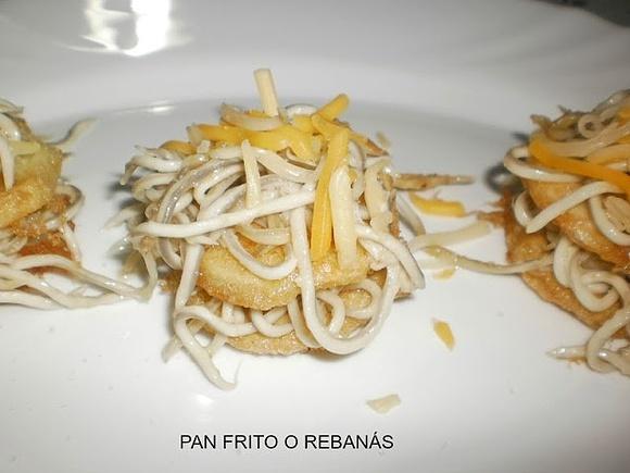 Montadito de calabacín con gulas