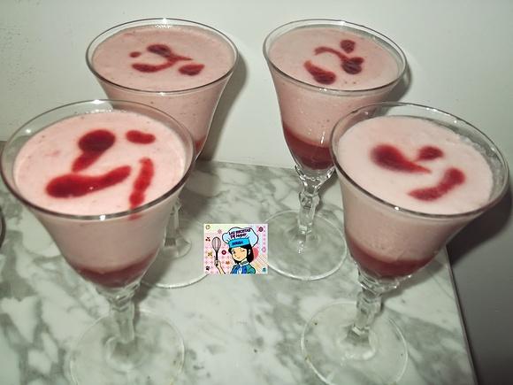 Mousse de fresa fácil
