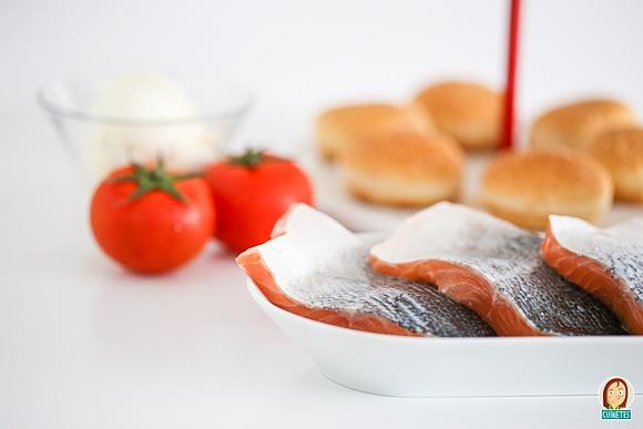 Mini hamburguesas de salmón